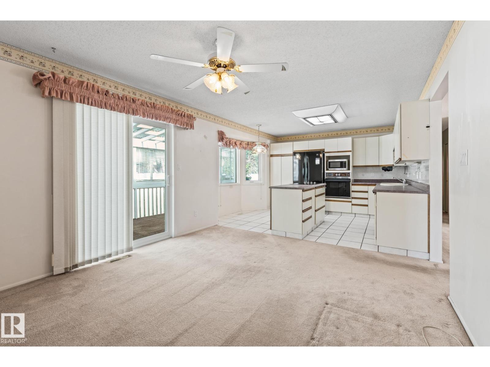 1126 105 St Nw, Edmonton, Alberta  T6J 6J6 - Photo 16 - E4449050