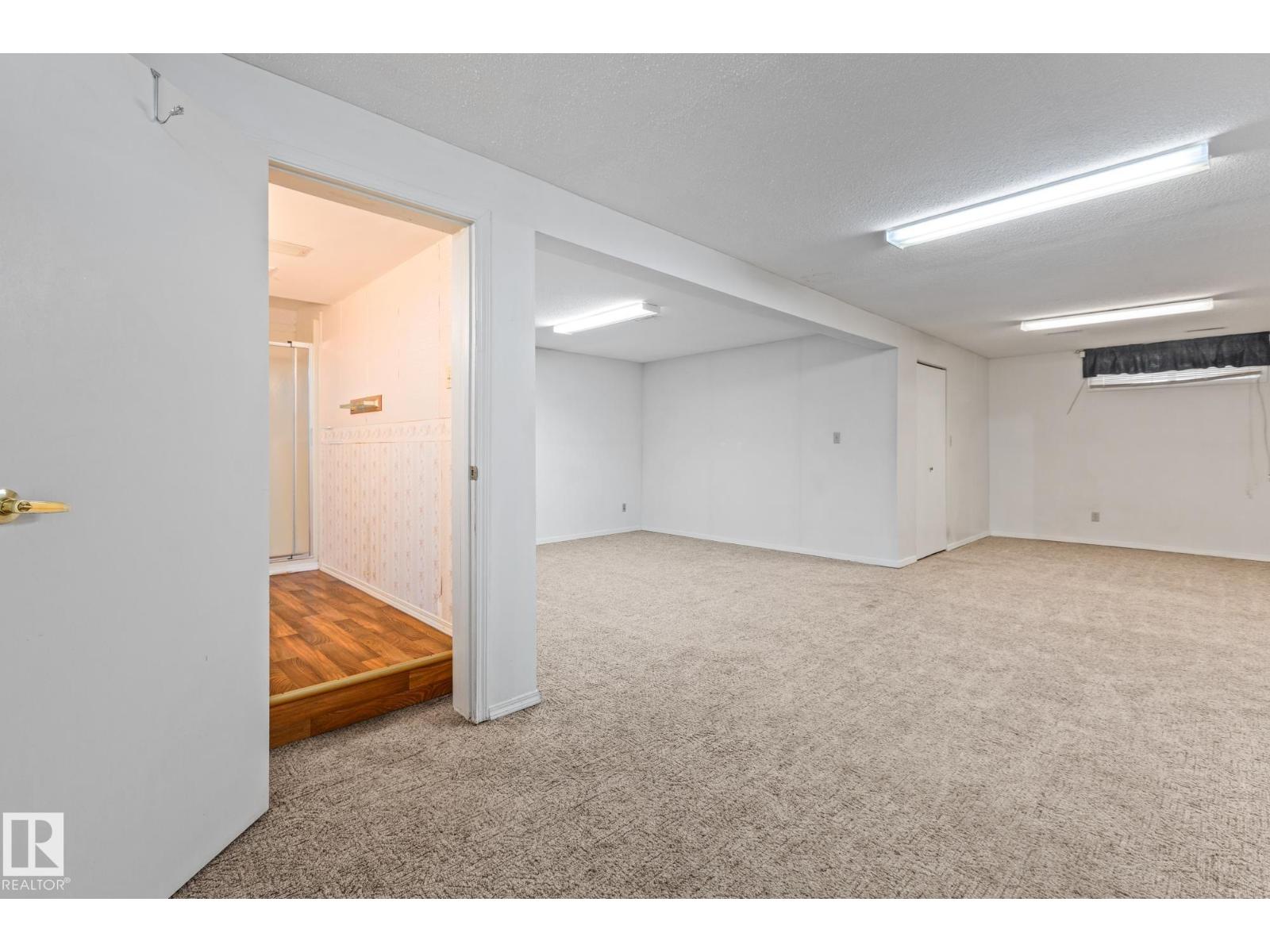 1126 105 St Nw, Edmonton, Alberta  T6J 6J6 - Photo 32 - E4449050