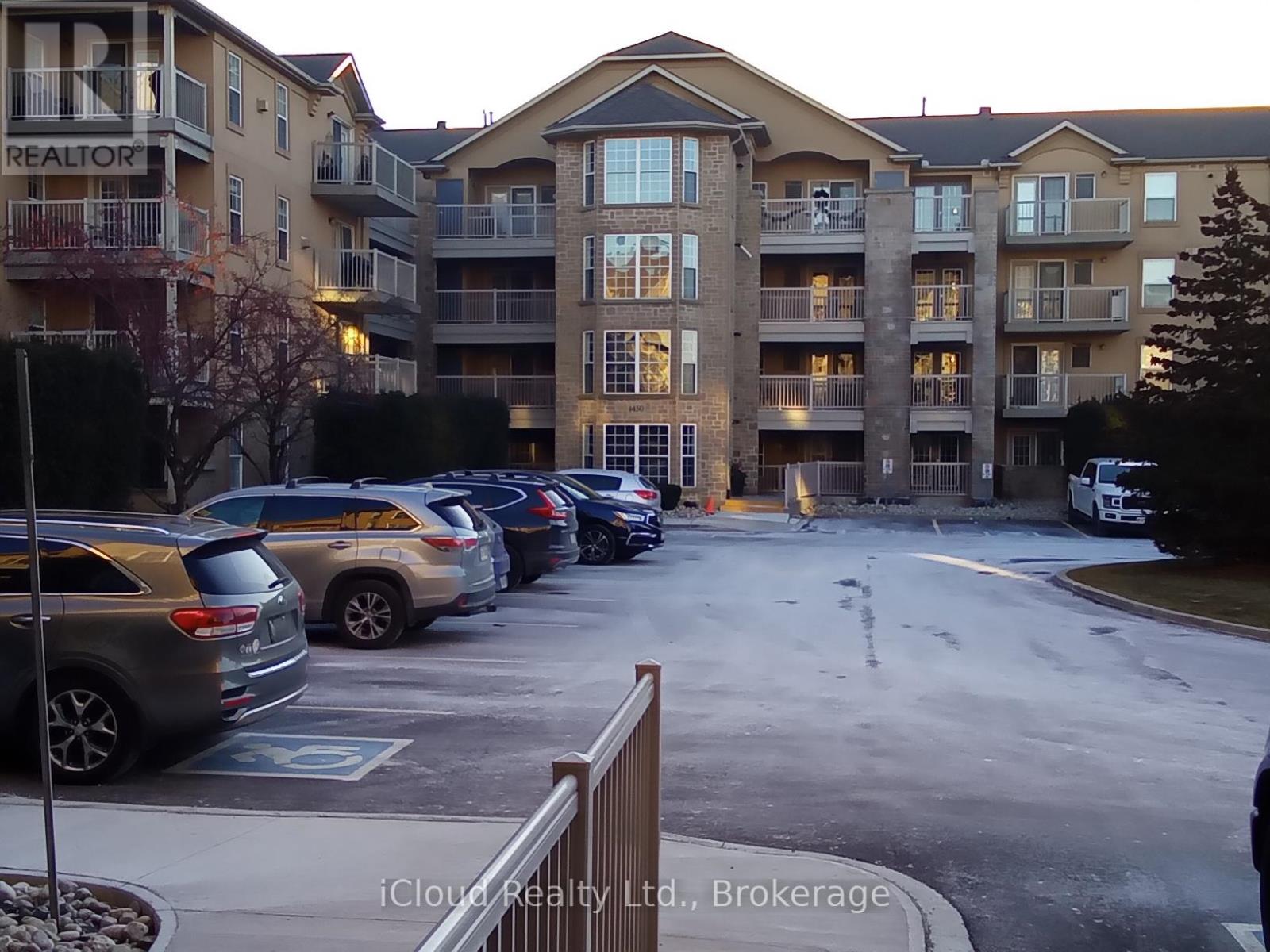 306 - 1450 BISHOPS GATE, Oakville, Ontario