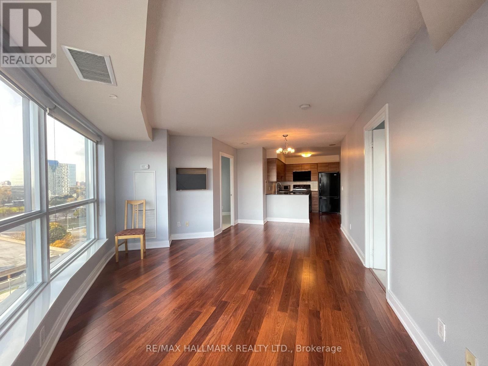 1018 - 135 Village Green Square, Toronto, Ontario  M1S 0G4 - Photo 7 - E12655130