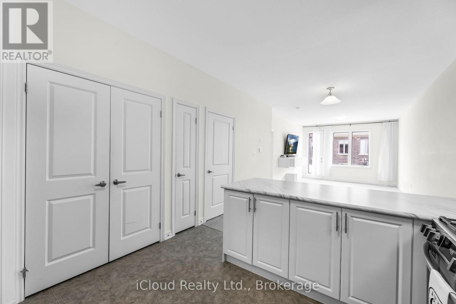 11 Harwood Street, Tillsonburg, Ontario  N4G 0J7 - Photo 15 - X12655132