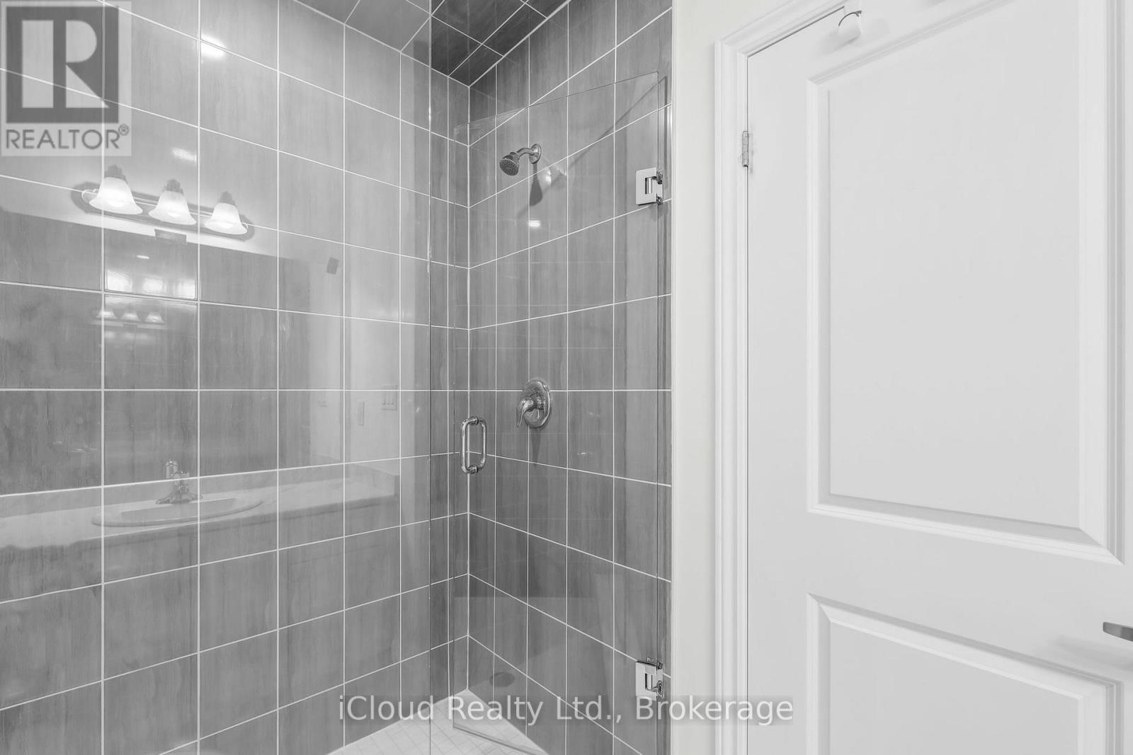 11 Harwood Street, Tillsonburg, Ontario  N4G 0J7 - Photo 23 - X12655132