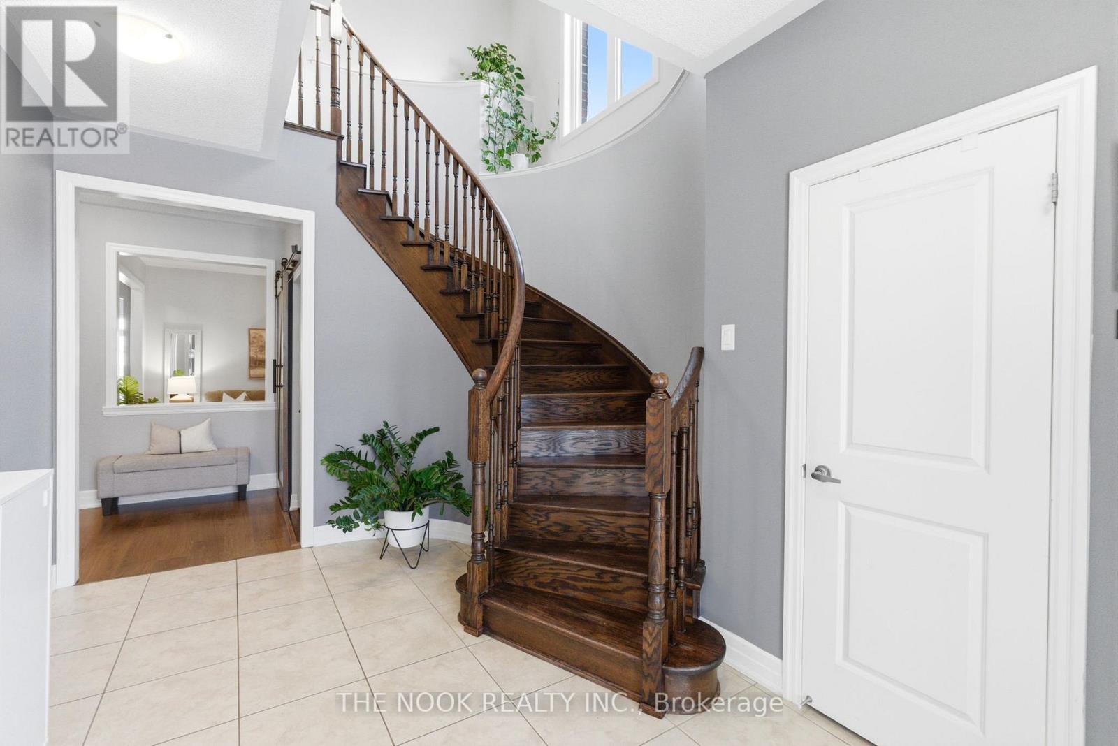 2507 Standardbred Drive, Oshawa, Ontario  L1H 7K4 - Photo 3 - E12655134