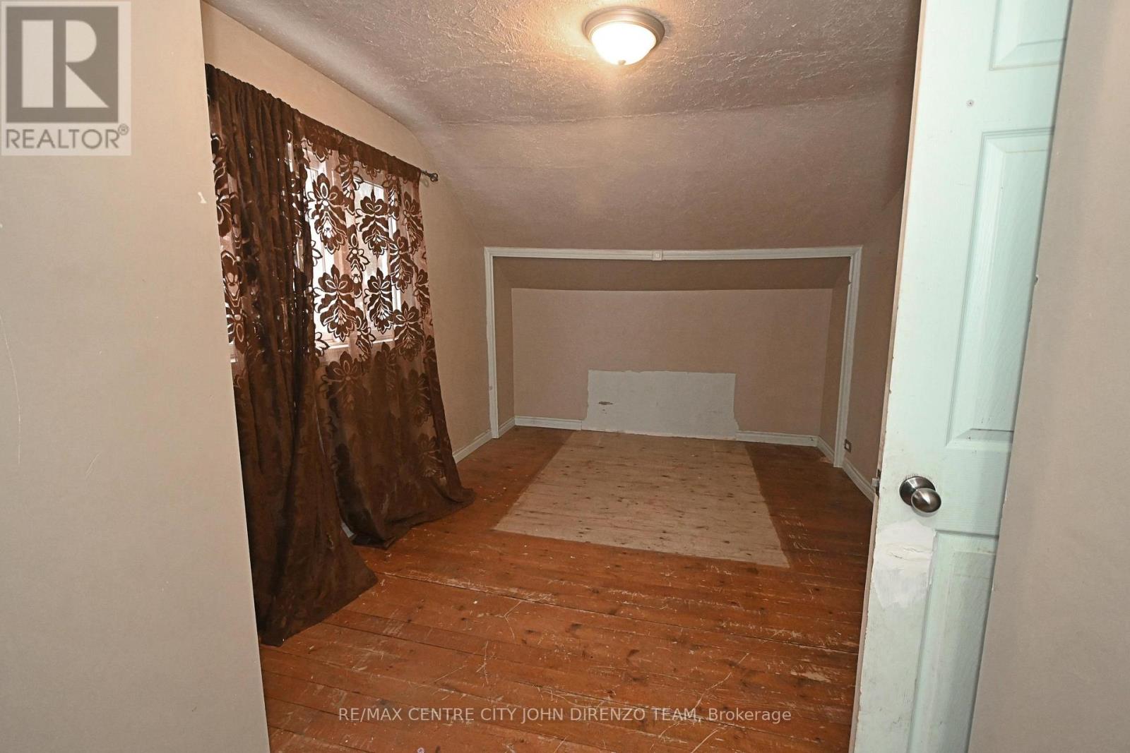 10 Henry Street, St. Thomas, Ontario  N5R 3L4 - Photo 12 - X12655138