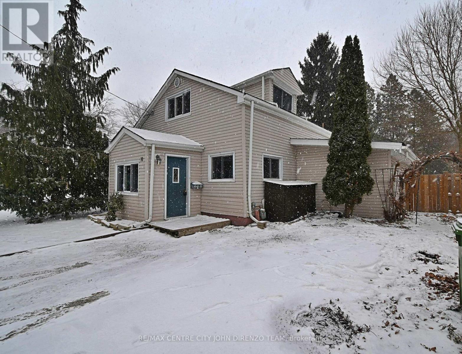 10 Henry Street, St. Thomas, Ontario  N5R 3L4 - Photo 2 - X12655138