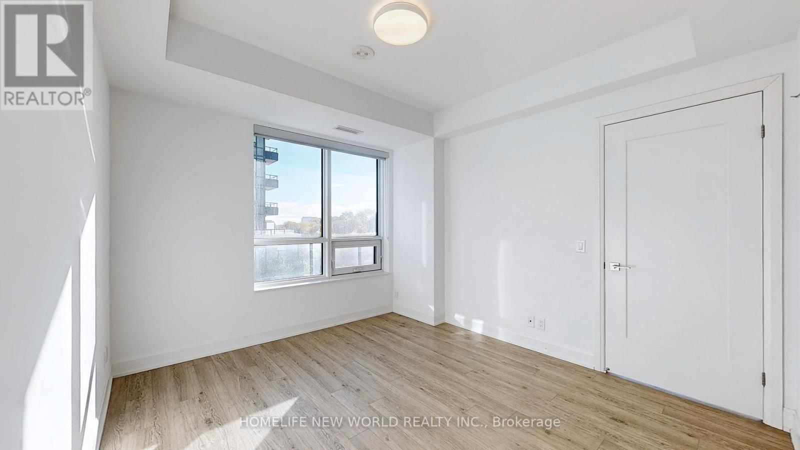 303 - 18 Water Walk Drive, Markham, Ontario  L3R 6L5 - Photo 13 - N12655136