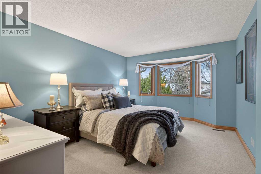 11 Sun Canyon Park Se, Calgary, Alberta  T2X 2Z2 - Photo 24 - A2276439