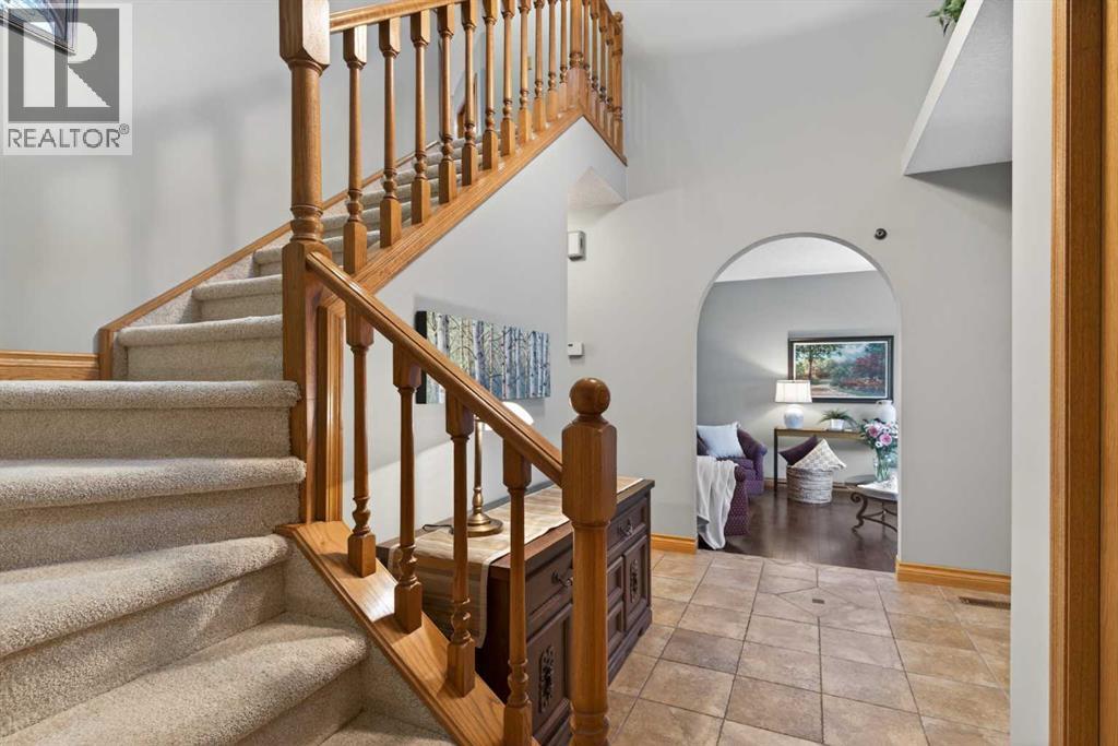 11 Sun Canyon Park Se, Calgary, Alberta  T2X 2Z2 - Photo 4 - A2276439