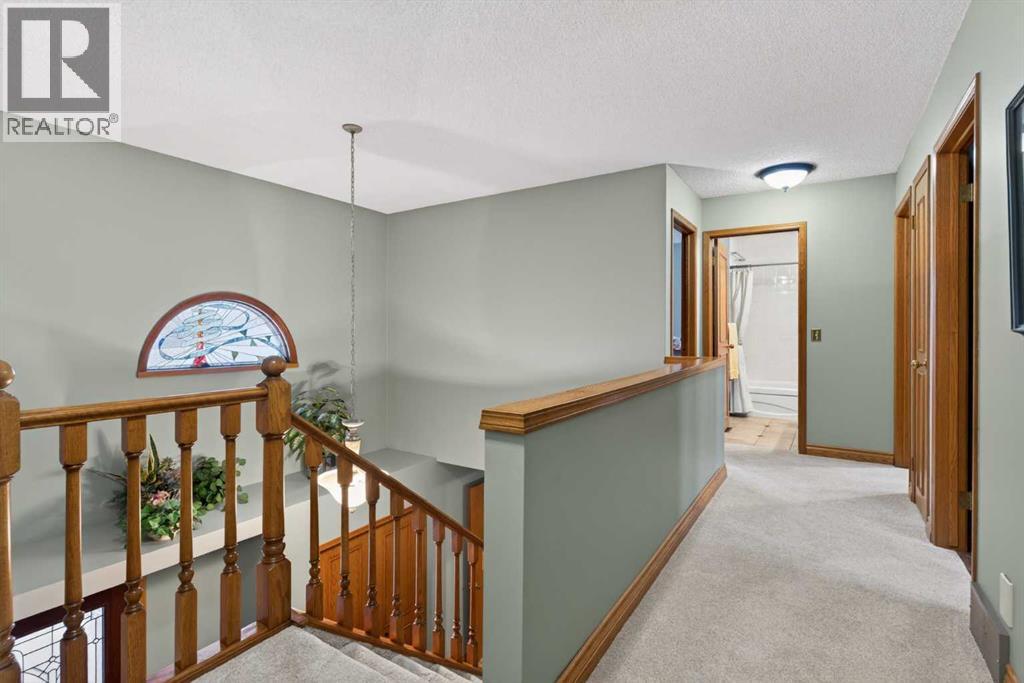 11 Sun Canyon Park Se, Calgary, Alberta  T2X 2Z2 - Photo 23 - A2276439