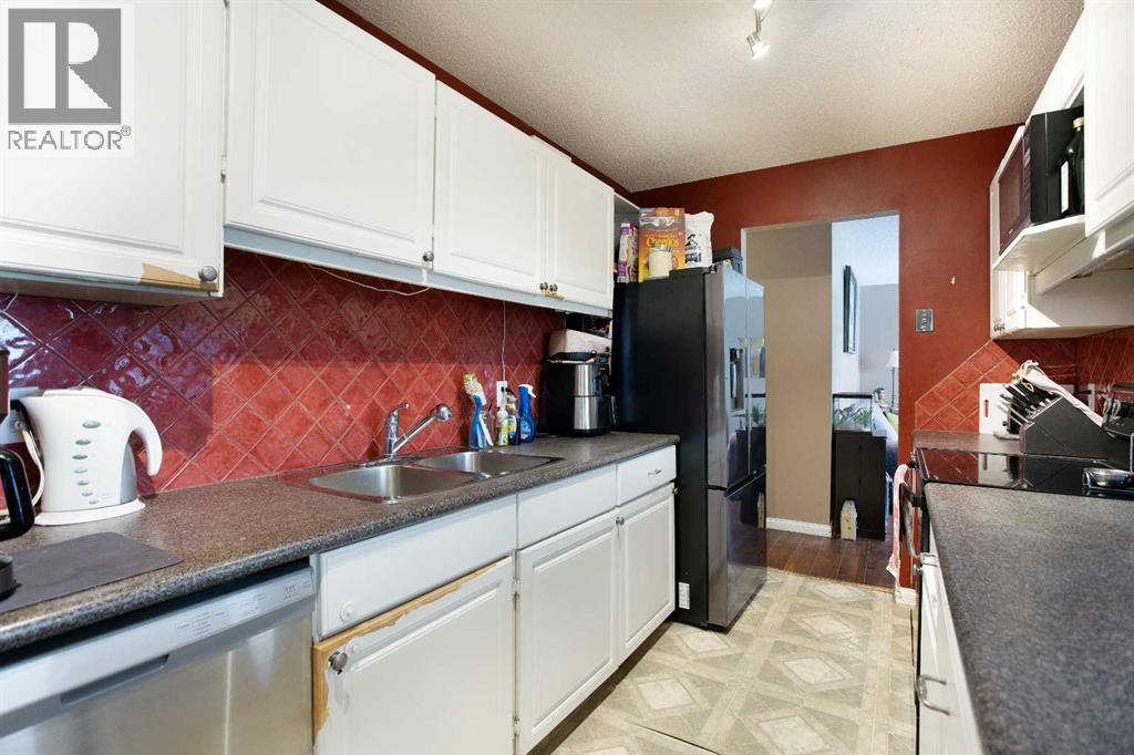 11 Ridgebrook Drive Sw, Airdrie, Alberta  T4B 1A9 - Photo 10 - A2273561