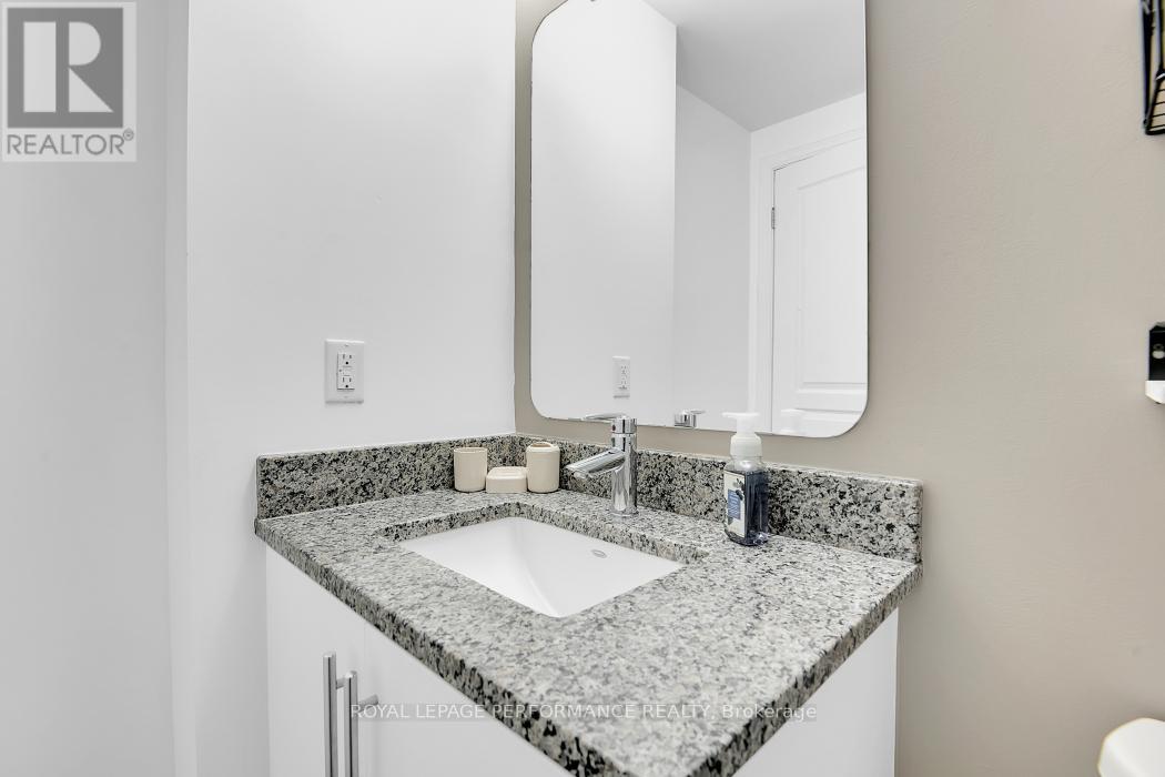 816 - 238 Besserer Street, Ottawa, Ontario  K1N 6B1 - Photo 31 - X12655164