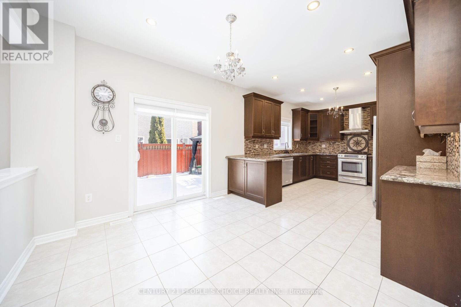 263 Vellore Avenue, Vaughan, Ontario  L4H 3J1 - Photo 11 - N12655150