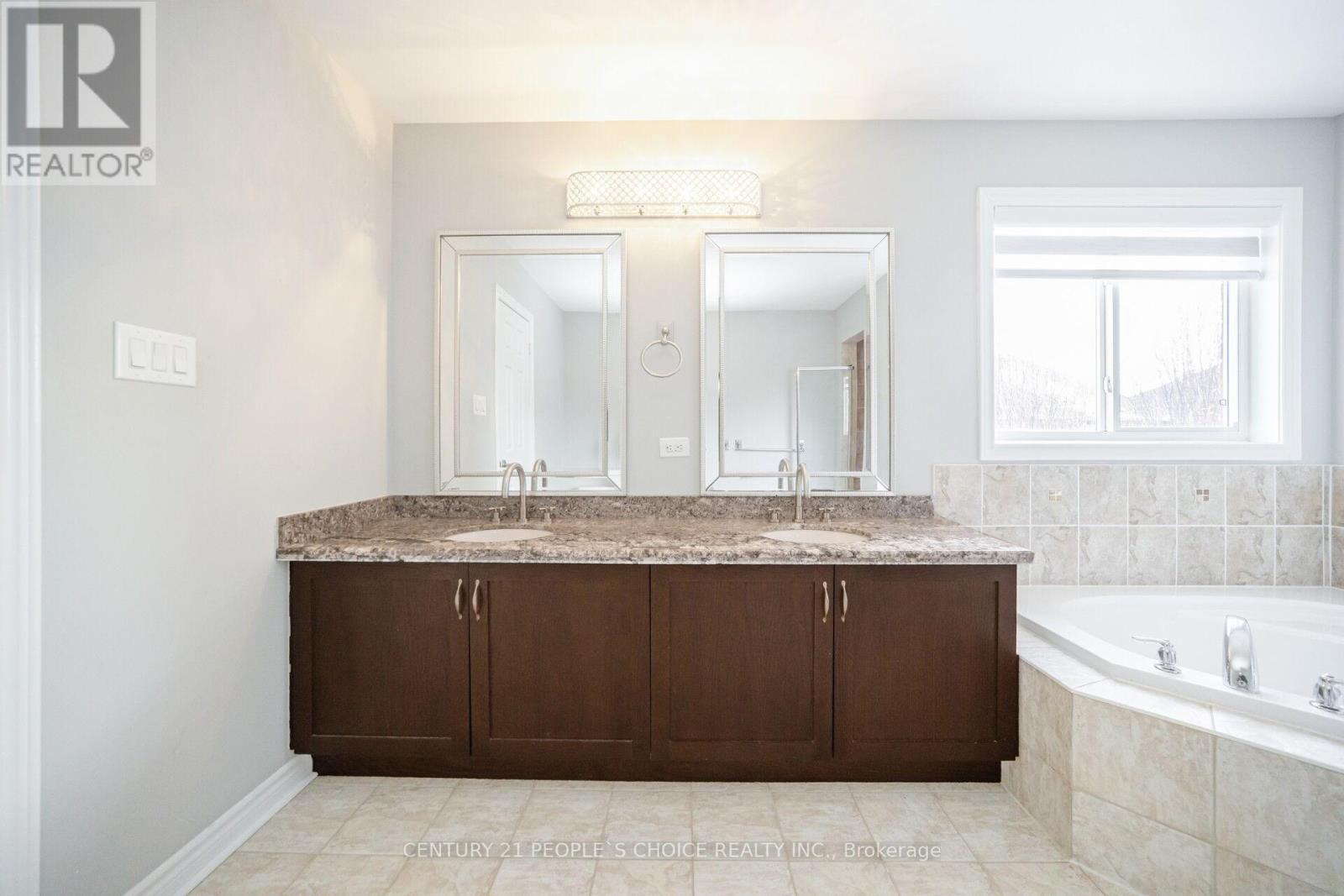 263 Vellore Avenue, Vaughan, Ontario  L4H 3J1 - Photo 25 - N12655150