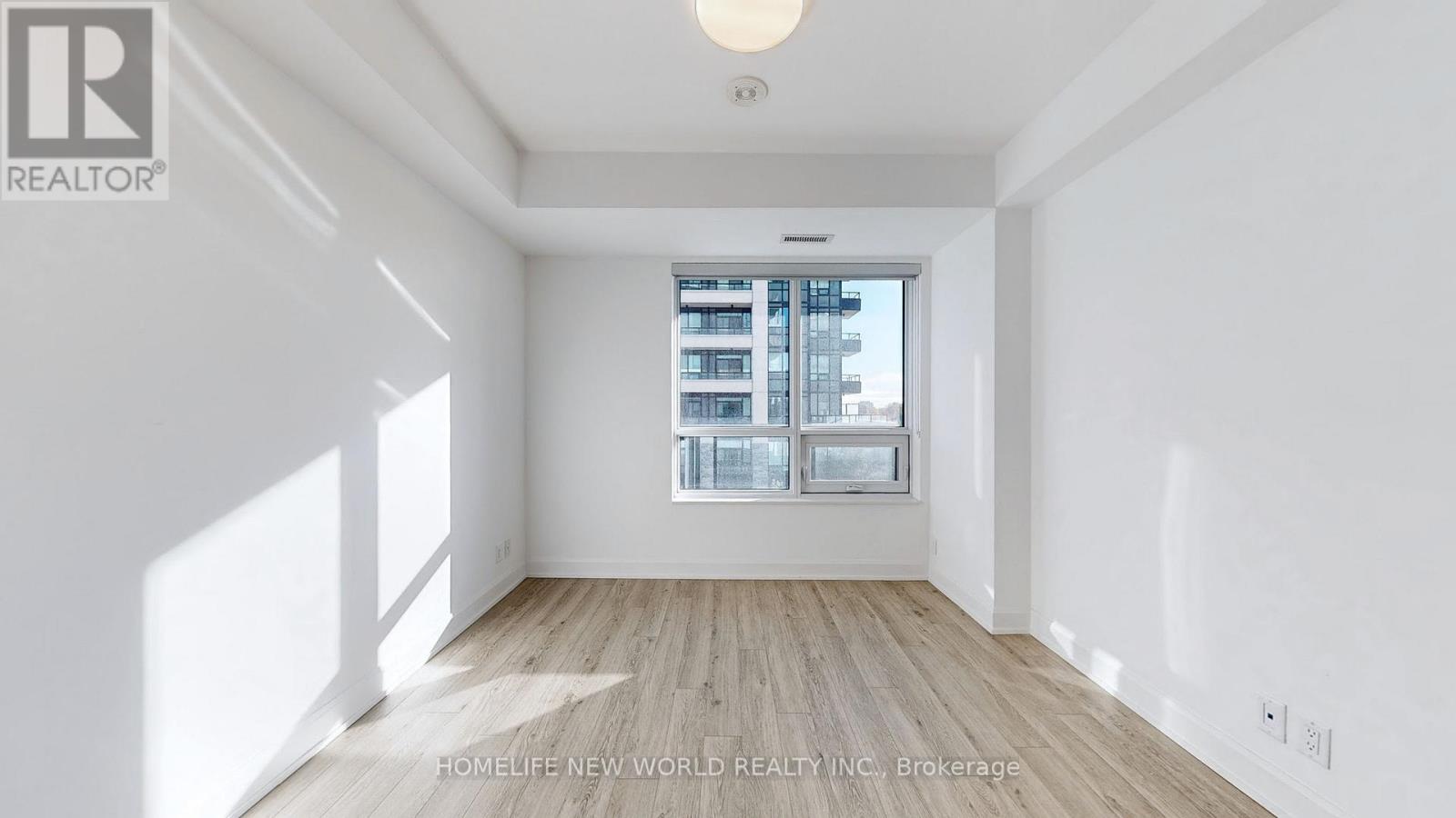 303 - 18 Water Walk Drive, Markham, Ontario L3R 6L5 - Photo 12 - N12655160