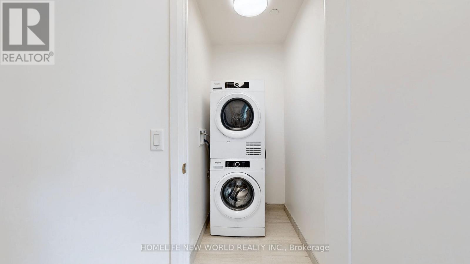 303 - 18 Water Walk Drive, Markham, Ontario L3R 6L5 - Photo 18 - N12655160