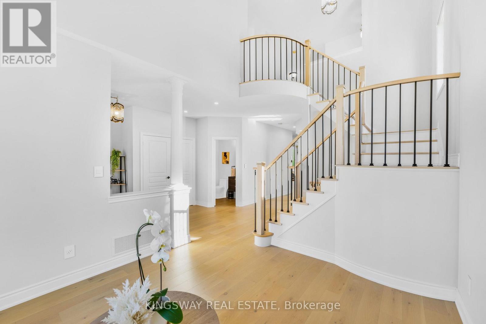 61 Milligan Street, Bradford West Gwillimbury (Bradford), Ontario  L3Z 0A4 - Photo 8 - N12655168