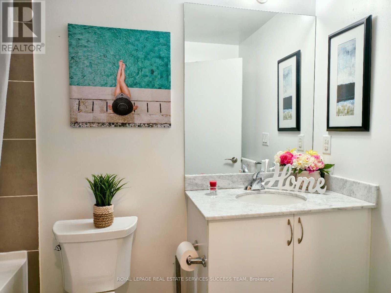 241 - 36 Via Bagnato Street, Toronto, Ontario  M6A 0B7 - Photo 5 - W12457620