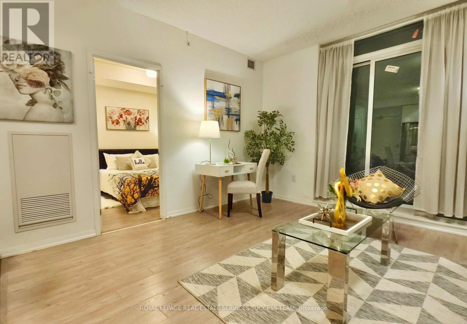 241 - 36 Via Bagnato Street, Toronto, Ontario  M6A 0B7 - Photo 6 - W12457620