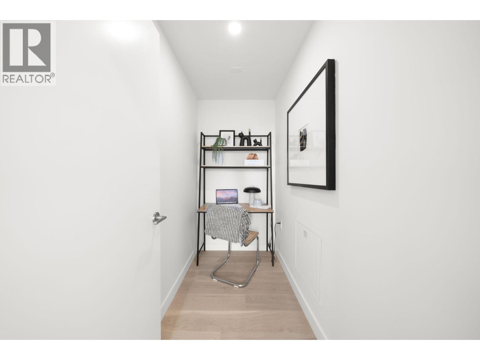 305 5212 CAMBIE STREET, Vancouver, British Columbia