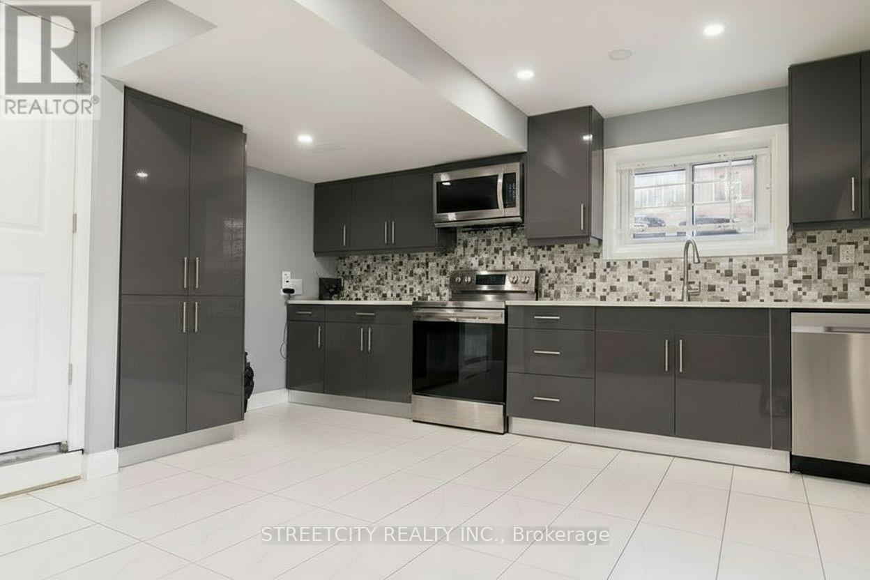 43 Renny Crescent, London South, Ontario  N6E 2C4 - Photo 8 - X12655176