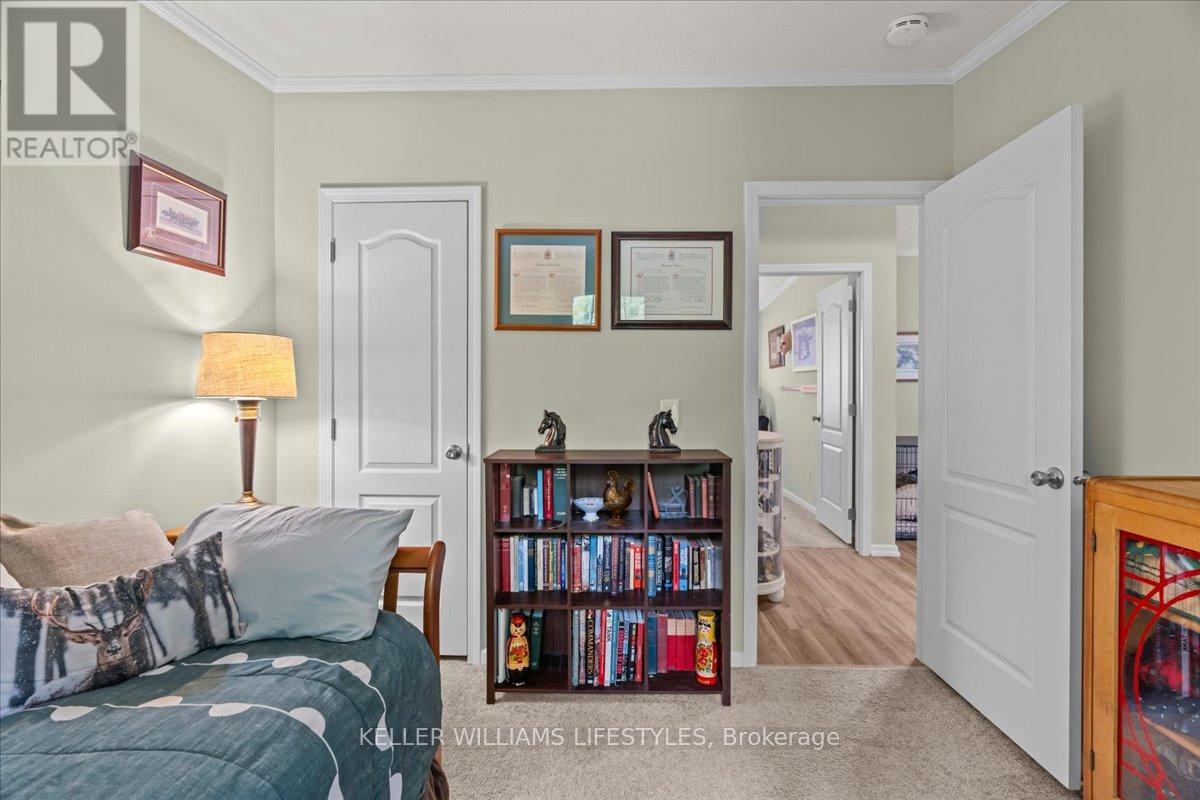 13 Kellestine Drive, Strathroy-Caradoc, Ontario  N7G 0C5 - Photo 17 - X12655182