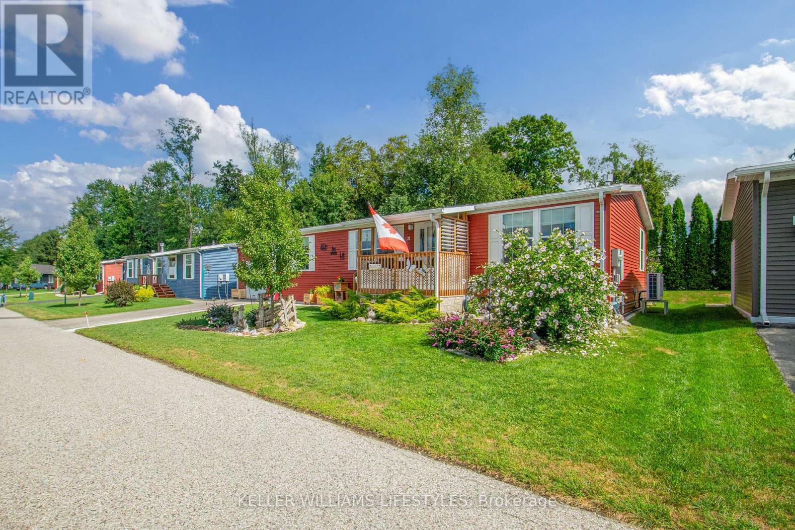 21 Kellestine Drive, Strathroy-Caradoc, Ontario  N7G 0C5 - Photo 2 - X12655188