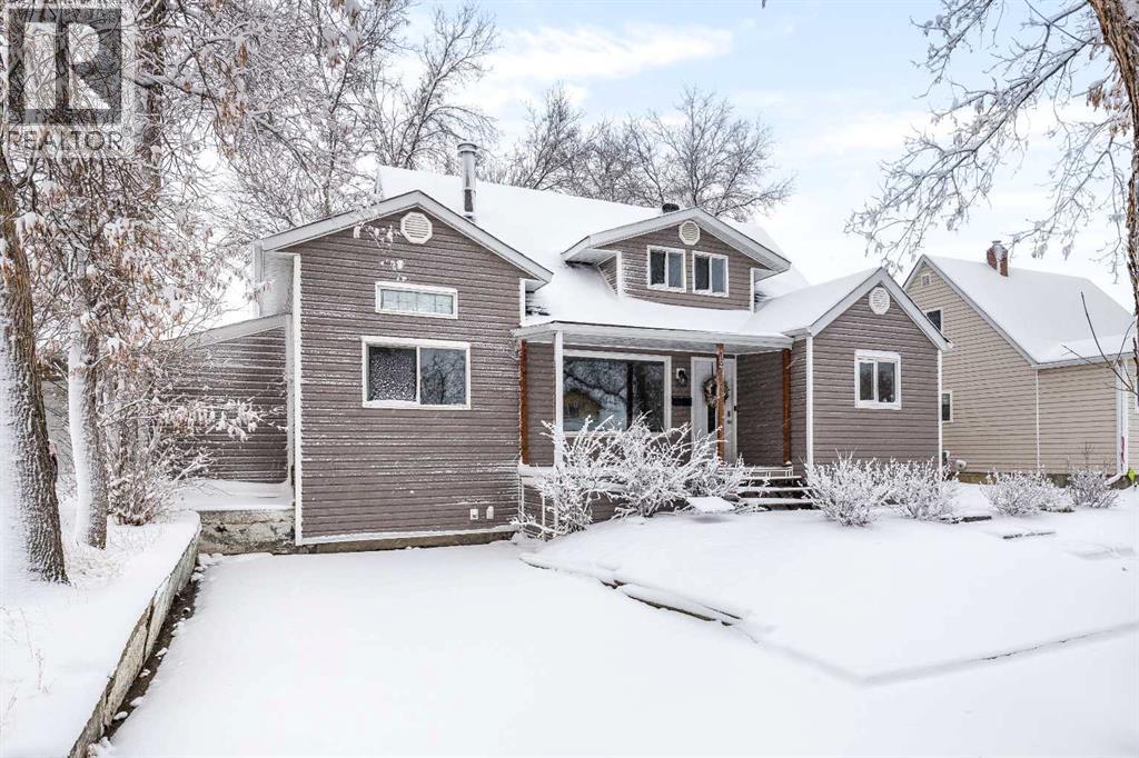 19 9 Street Sw, Medicine Hat, Alberta  T1A 4N5 - Photo 1 - A2272462