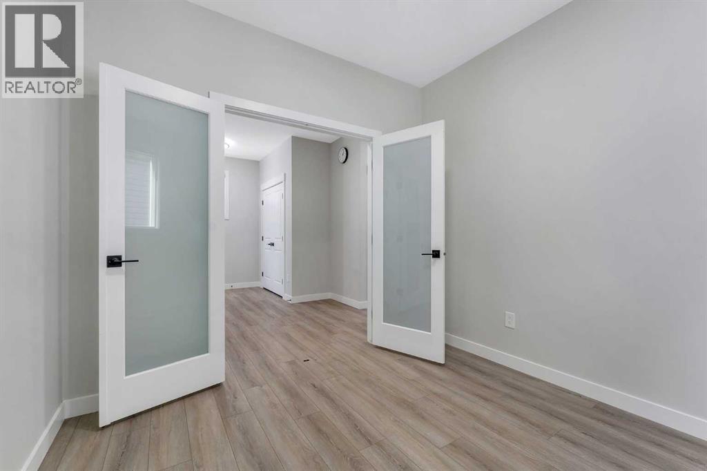 592 Savanna Crescent Ne, Calgary, Alberta  T3J 5P1 - Photo 4 - A2264996