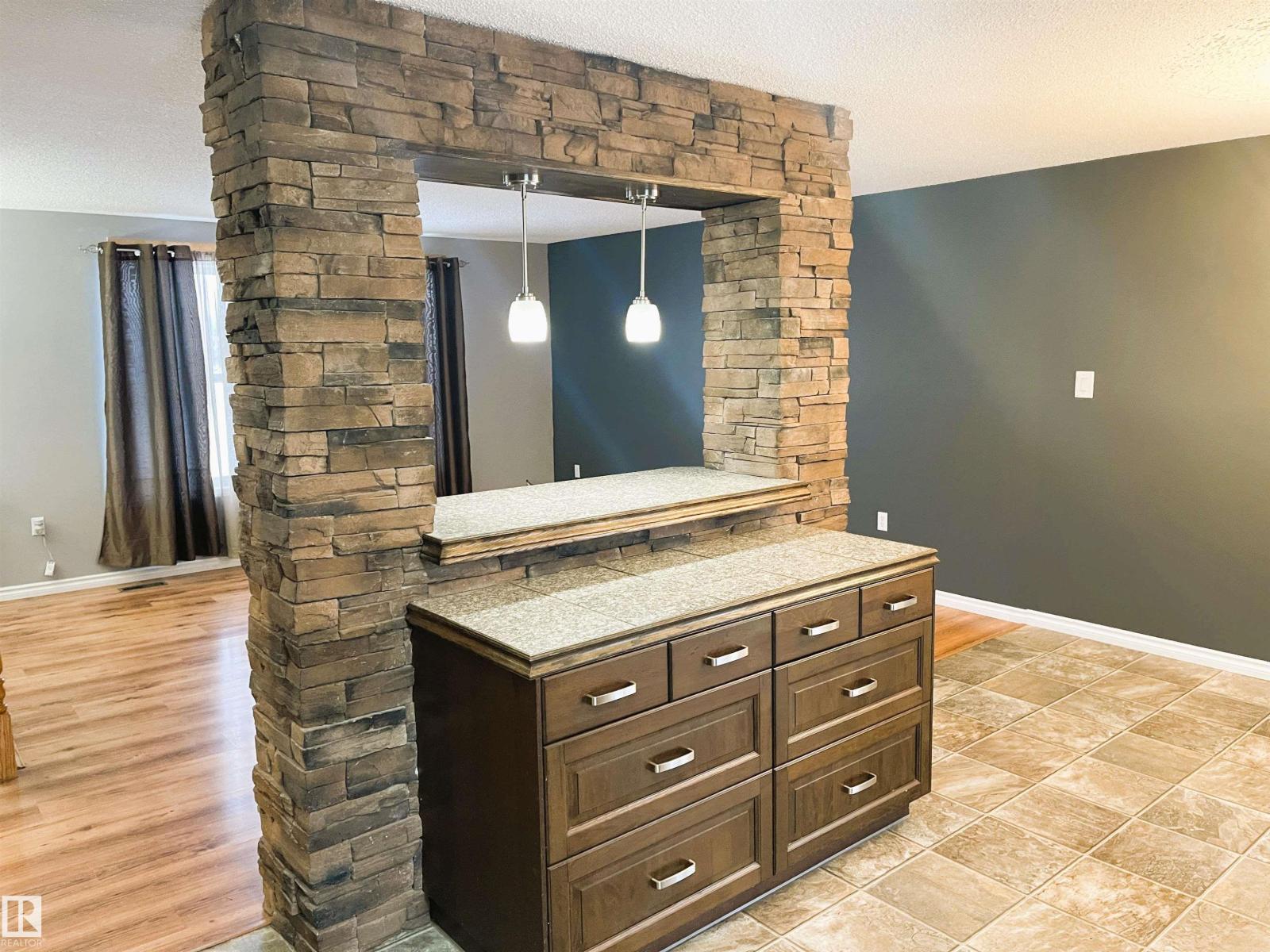 5111 49 Ave, Ardmore, Alberta  T0A 0B0 - Photo 4 - E4468830