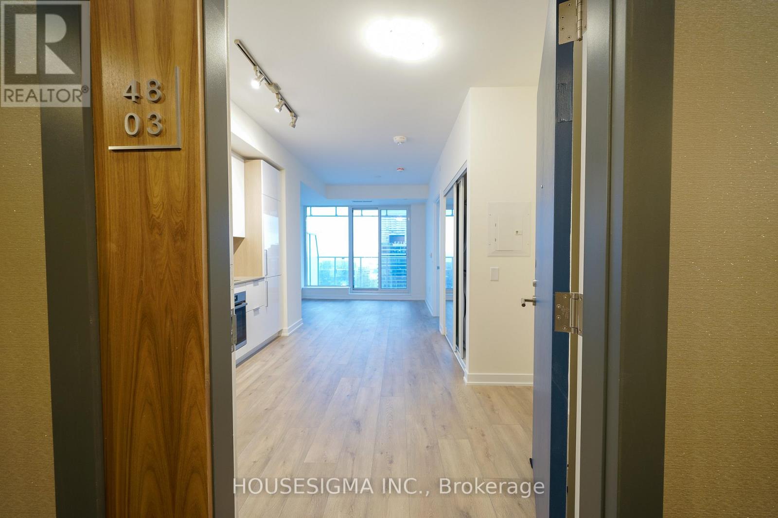 4803 - 28 Freeland Street, Toronto, Ontario  M5E 0E3 - Photo 2 - C12655198