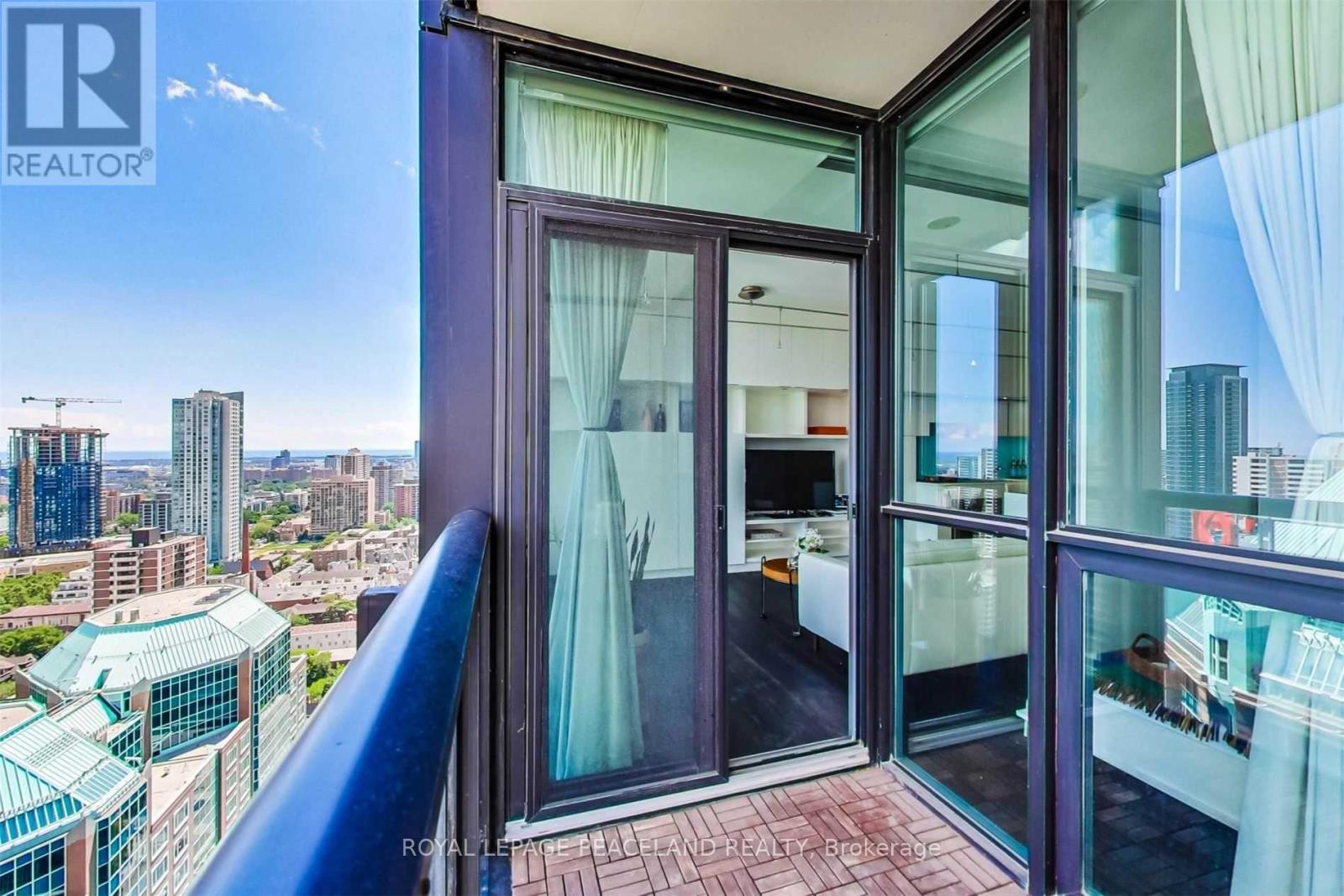 2901 - 110 Charles Street E, Toronto, Ontario  M4Y 1T5 - Photo 24 - C12655216