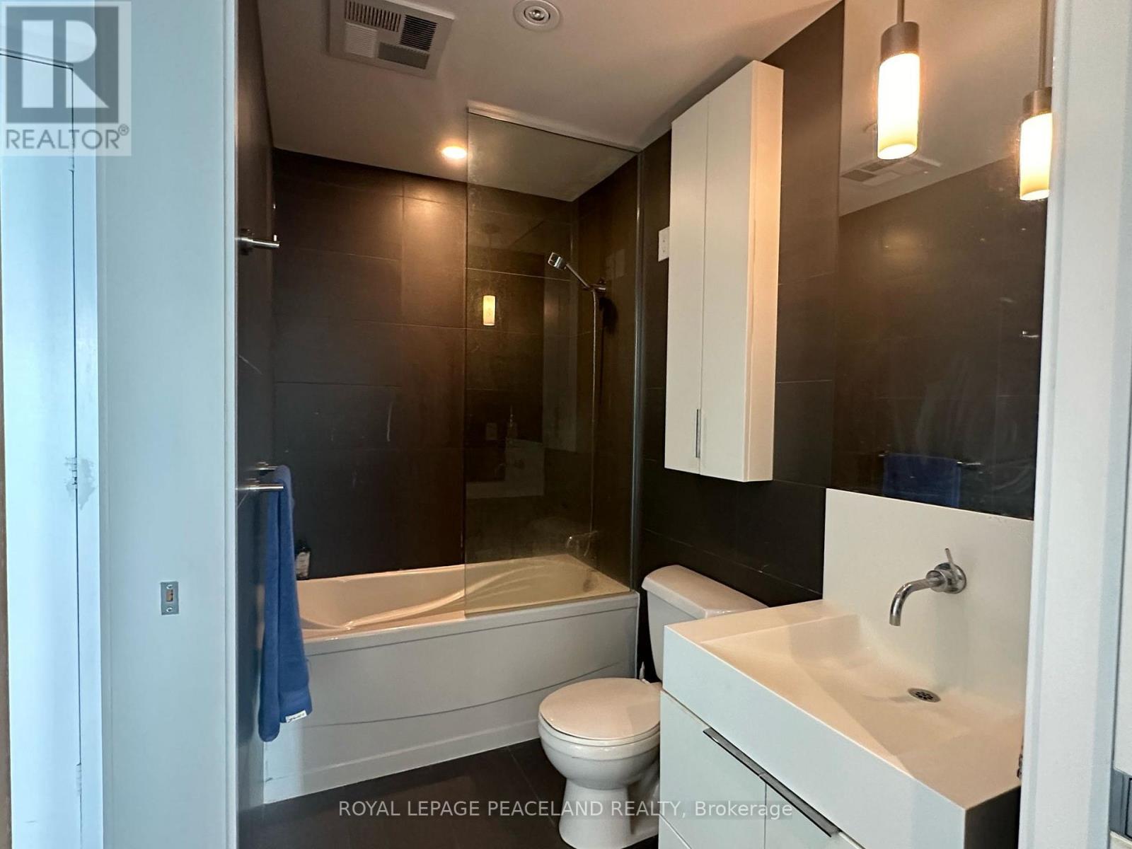 2901 - 110 Charles Street E, Toronto, Ontario  M4Y 1T5 - Photo 31 - C12655216