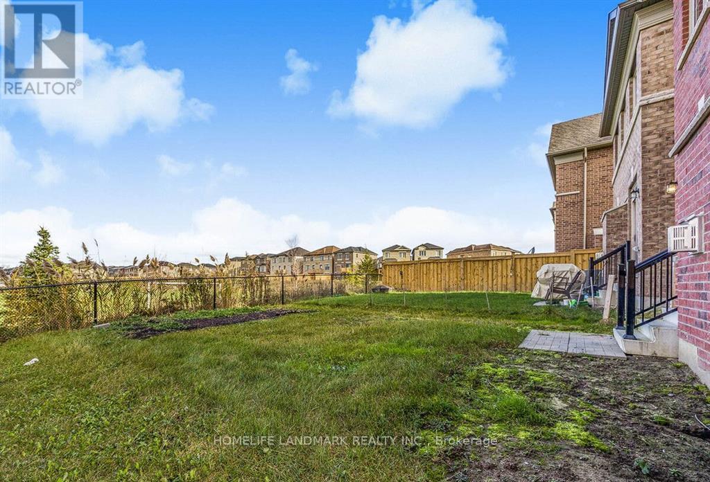 100 Christine Elliot Avenue, Whitby, Ontario  L1P 0B5 - Photo 27 - E12655200