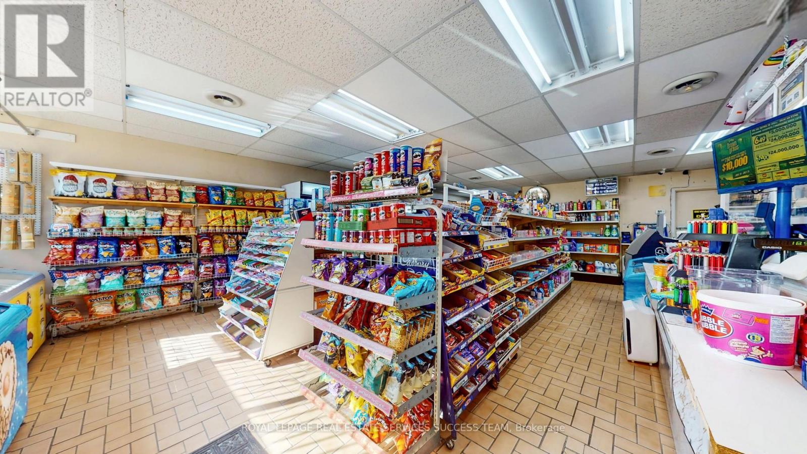 404 Woodfield Road, Toronto, Ontario  M4L 2X1 - Photo 5 - E12655220