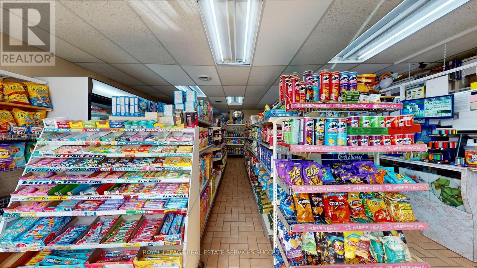 404 Woodfield Road, Toronto, Ontario  M4L 2X1 - Photo 7 - E12655220