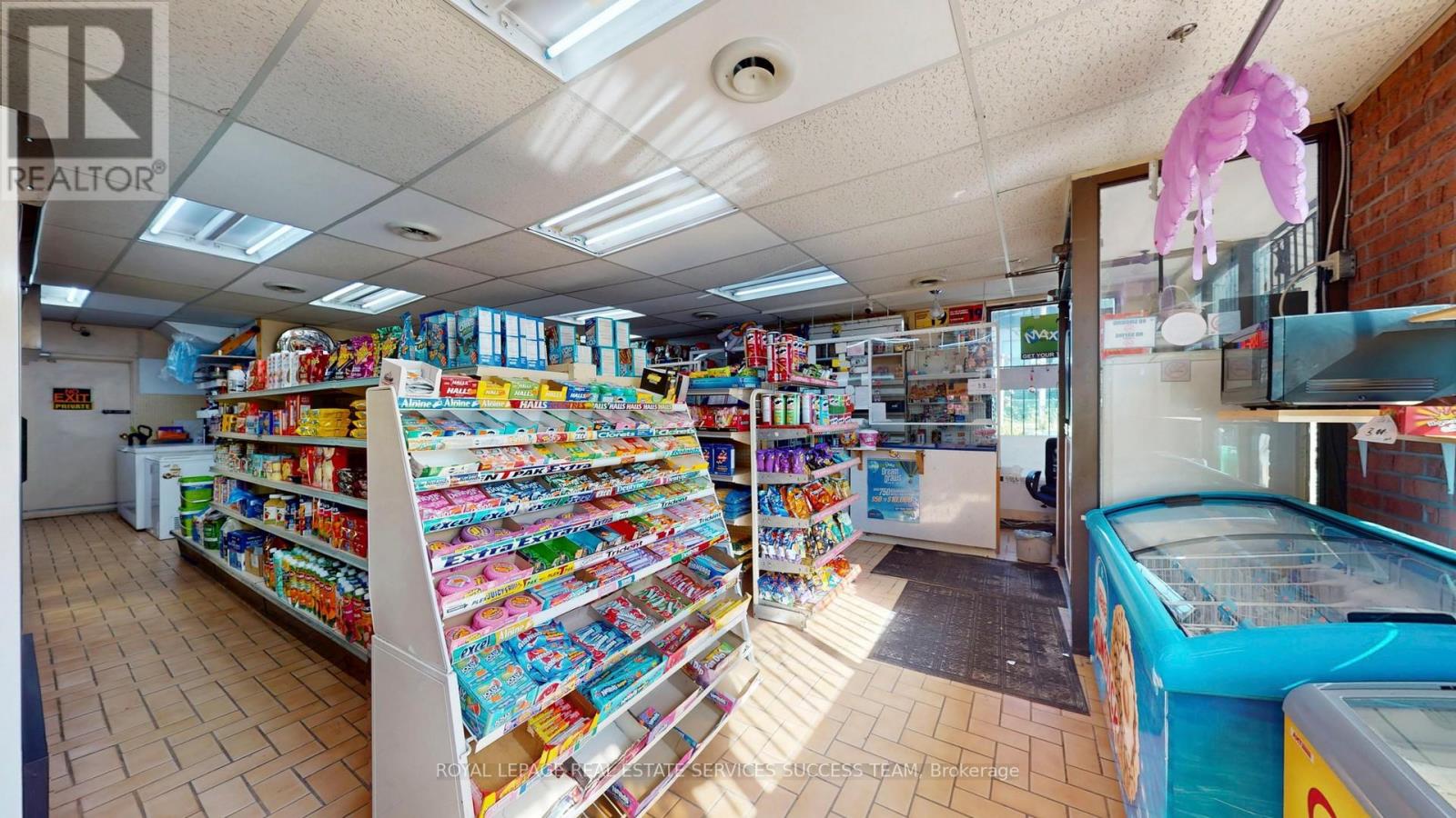 404 Woodfield Road, Toronto, Ontario  M4L 2X1 - Photo 8 - E12655220