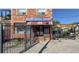 404 WOODFIELD ROAD, Toronto, Ontario