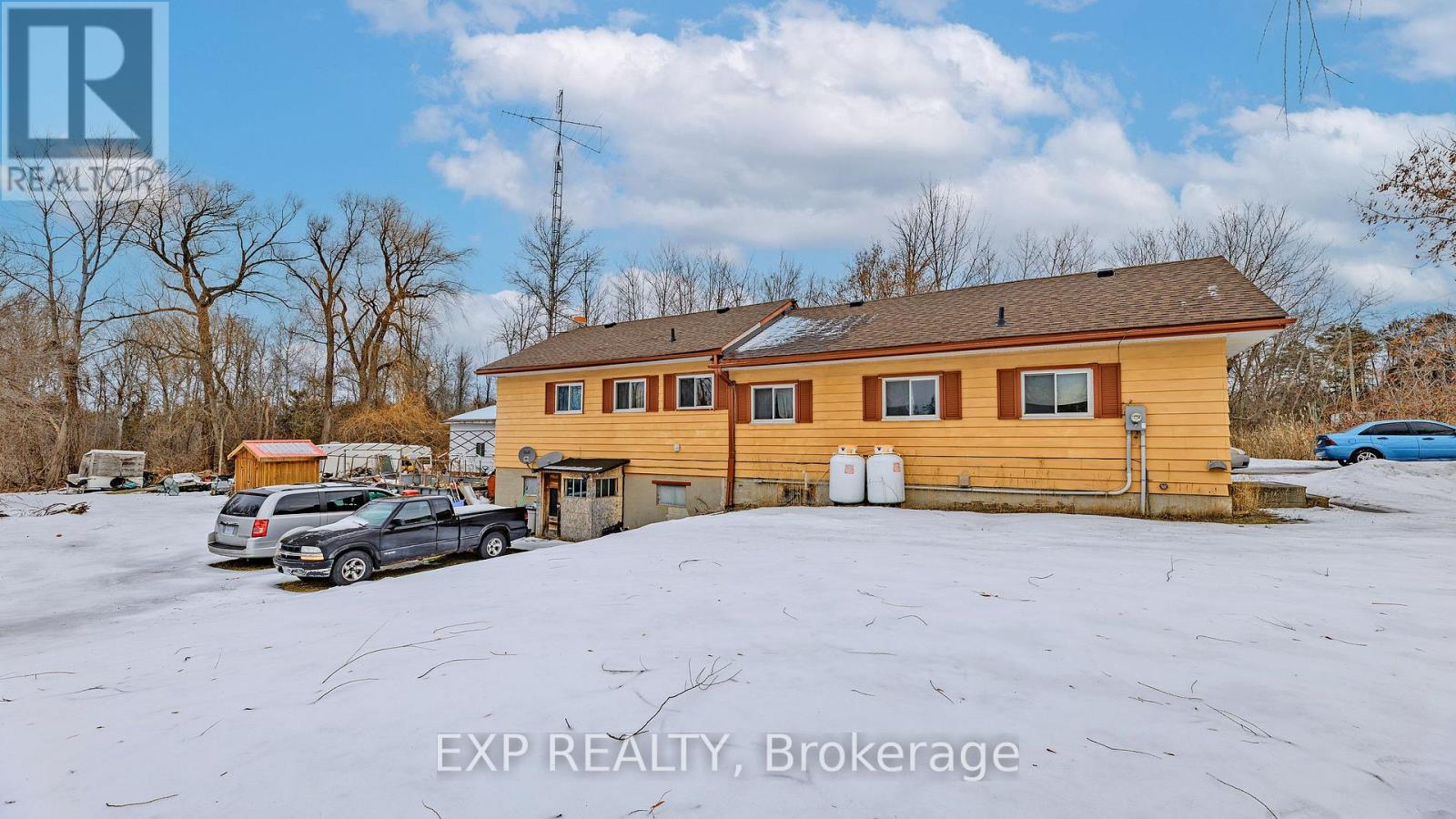 3160 Ravenshoe Road, Georgina, Ontario  L9P 1R2 - Photo 3 - N12655210