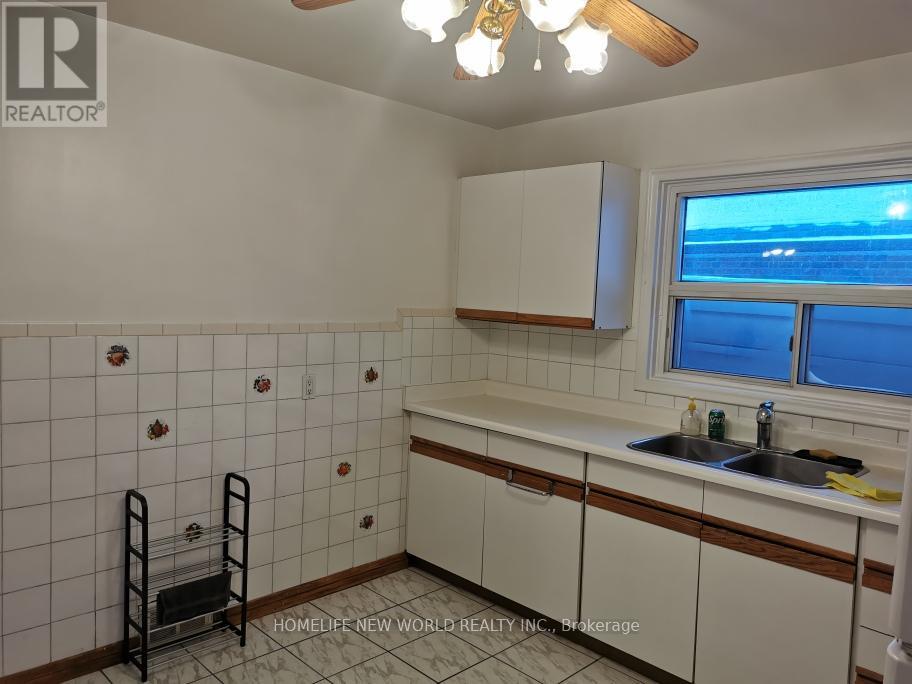 Main - 56 Joanna Drive, Toronto, Ontario  M1R 4J3 - Photo 4 - E12655222