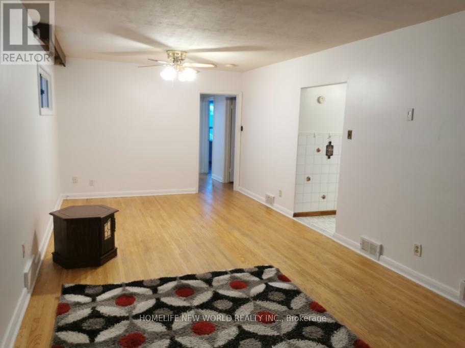 Main - 56 Joanna Drive, Toronto, Ontario  M1R 4J3 - Photo 9 - E12655222