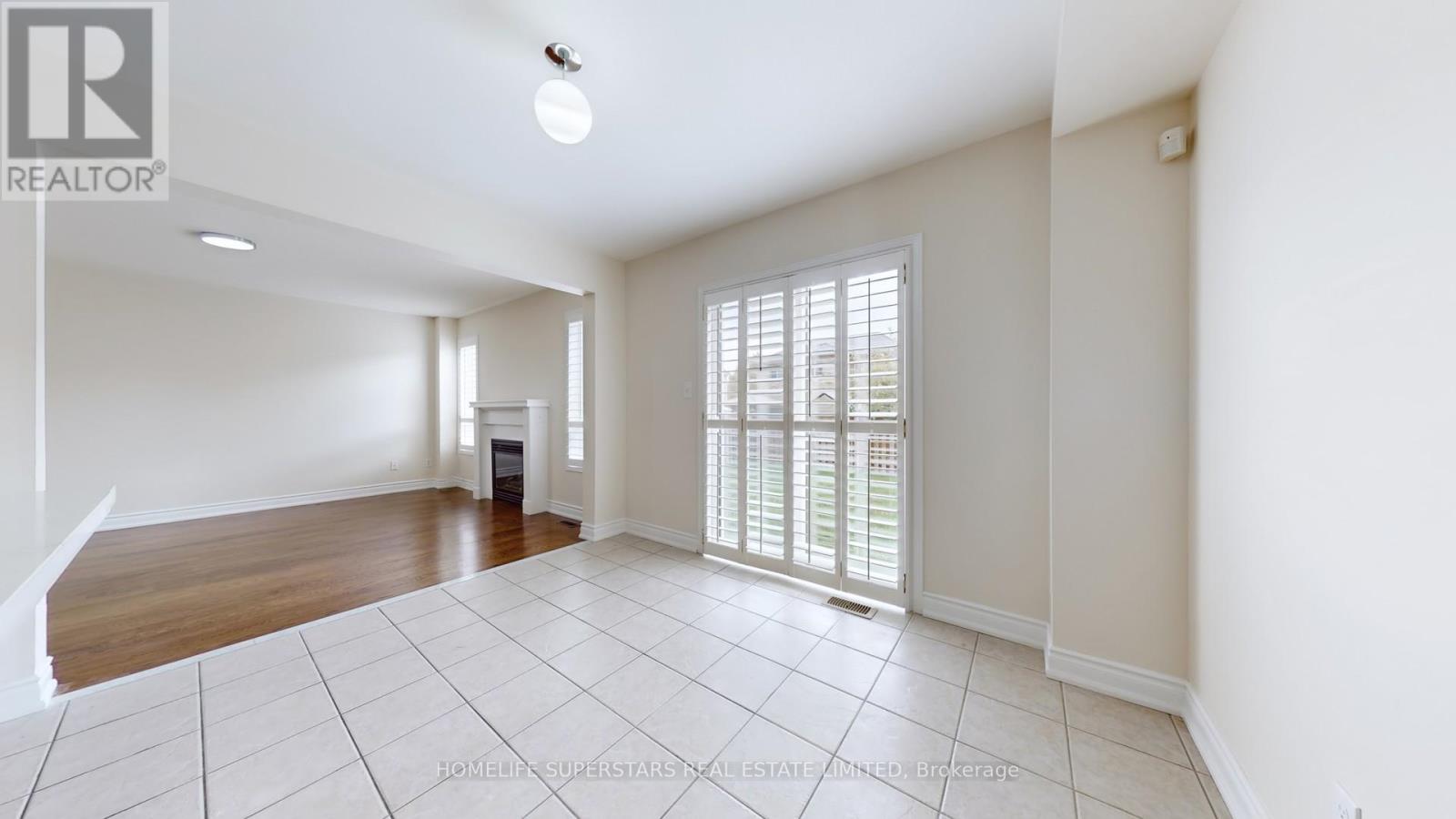 4783 Apple Blossom Circle E, Mississauga, Ontario  L5V 3C7 - Photo 16 - W12655232