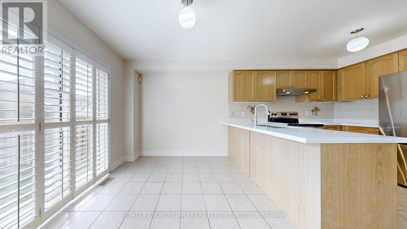 4783 Apple Blossom Circle E, Mississauga, Ontario  L5V 3C7 - Photo 17 - W12655232