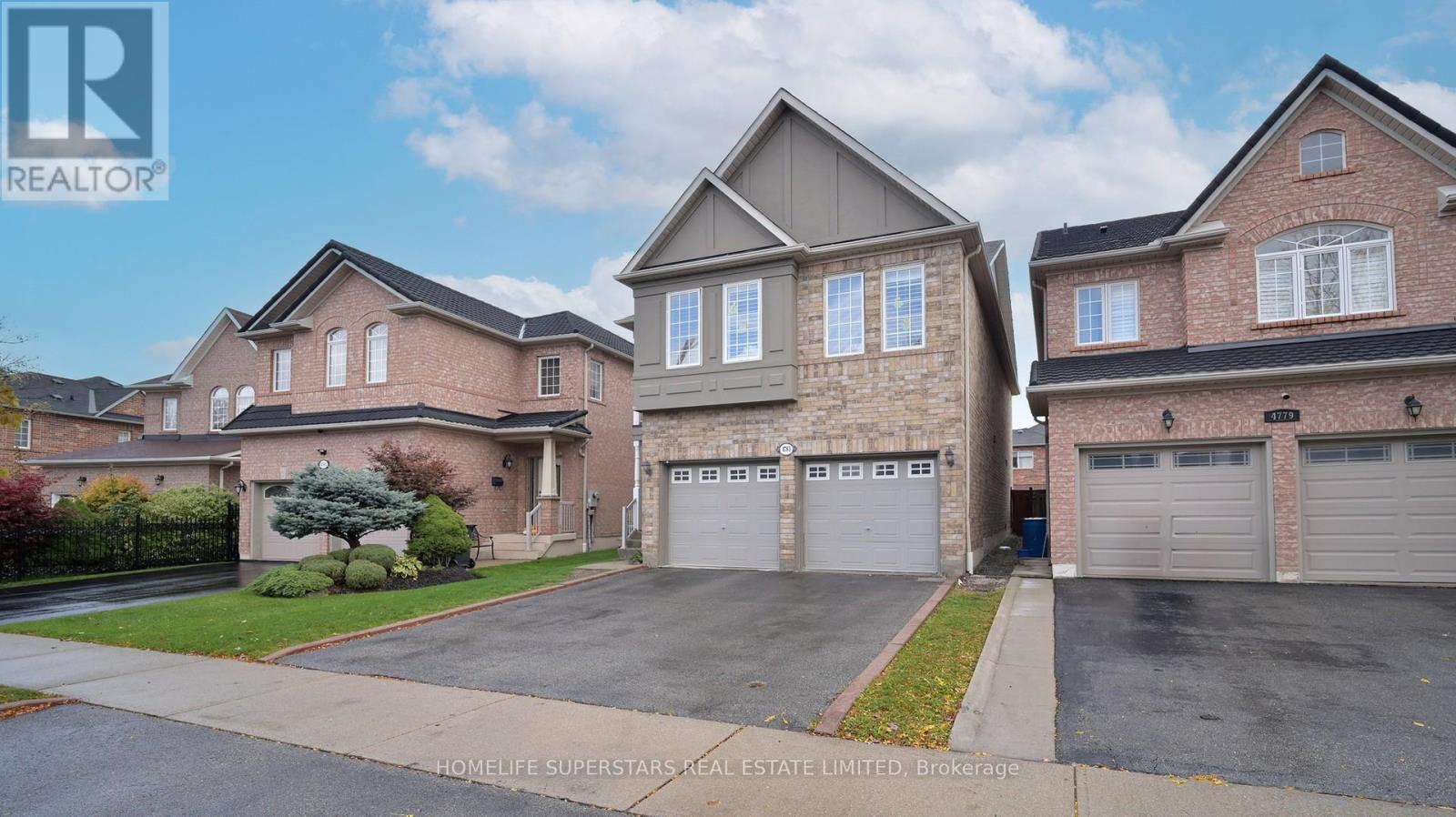 4783 Apple Blossom Circle E, Mississauga, Ontario  L5V 3C7 - Photo 2 - W12655232