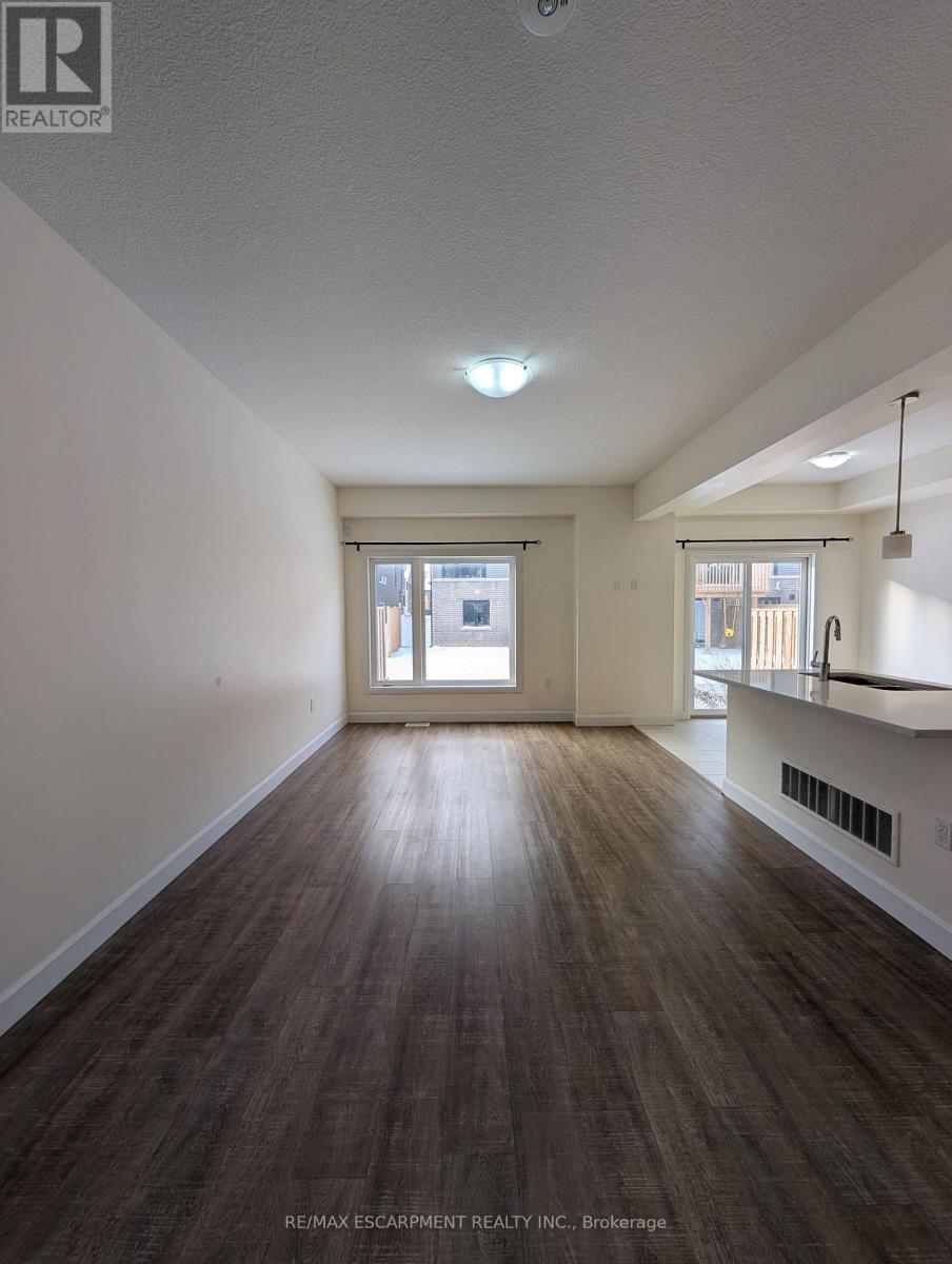 55 Southam Lane, Hamilton, Ontario  L9C 0E7 - Photo 4 - X12655224