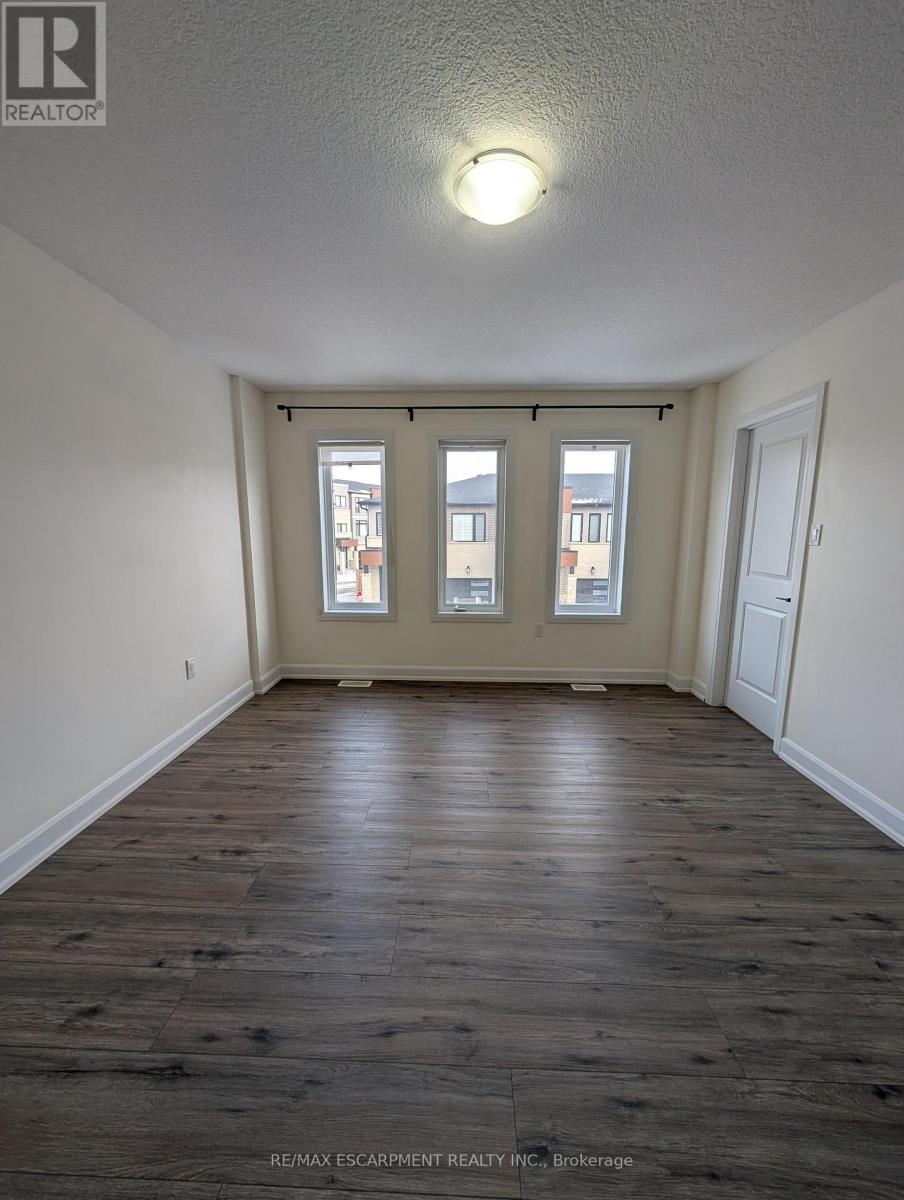 55 Southam Lane, Hamilton, Ontario  L9C 0E7 - Photo 8 - X12655224