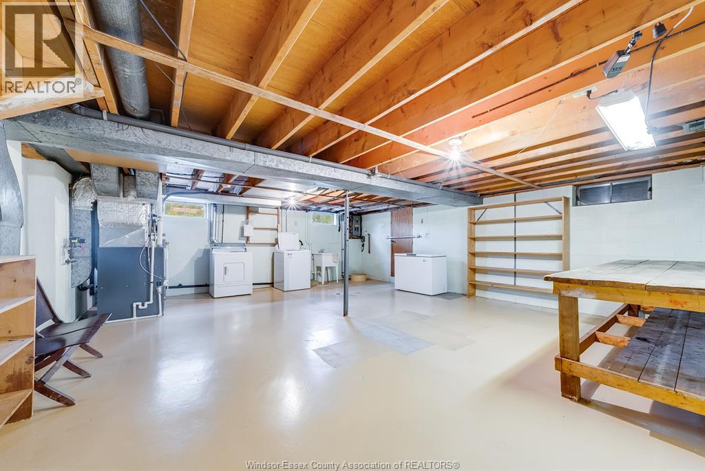 744 Lynn, Windsor, Ontario  N9G 1G7 - Photo 37 - 25025193