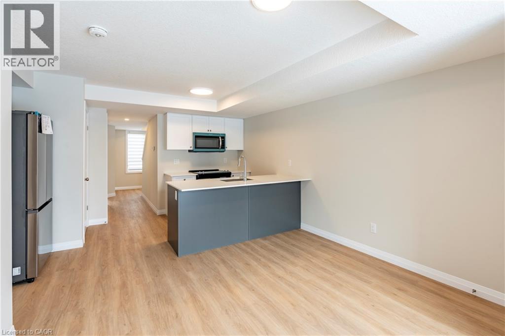 410 Northfield Drive, Waterloo, Ontario  N2L 0A6 - Photo 4 - 40795240