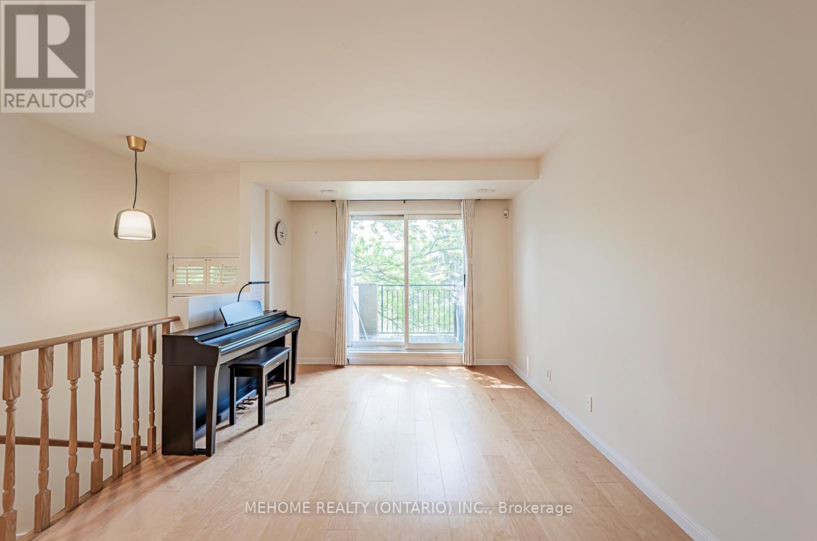 1227 - 28 Sommerset Way, Toronto, Ontario  M2N 6W7 - Photo 3 - C12655238