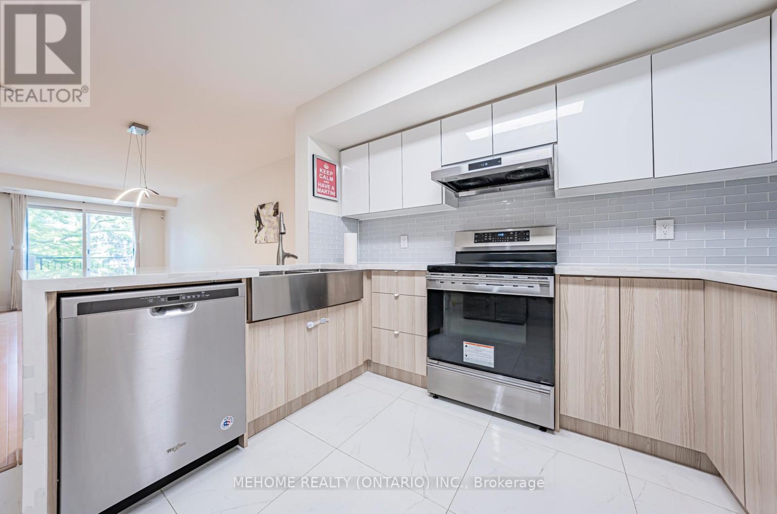 1227 - 28 Sommerset Way, Toronto, Ontario  M2N 6W7 - Photo 9 - C12655238