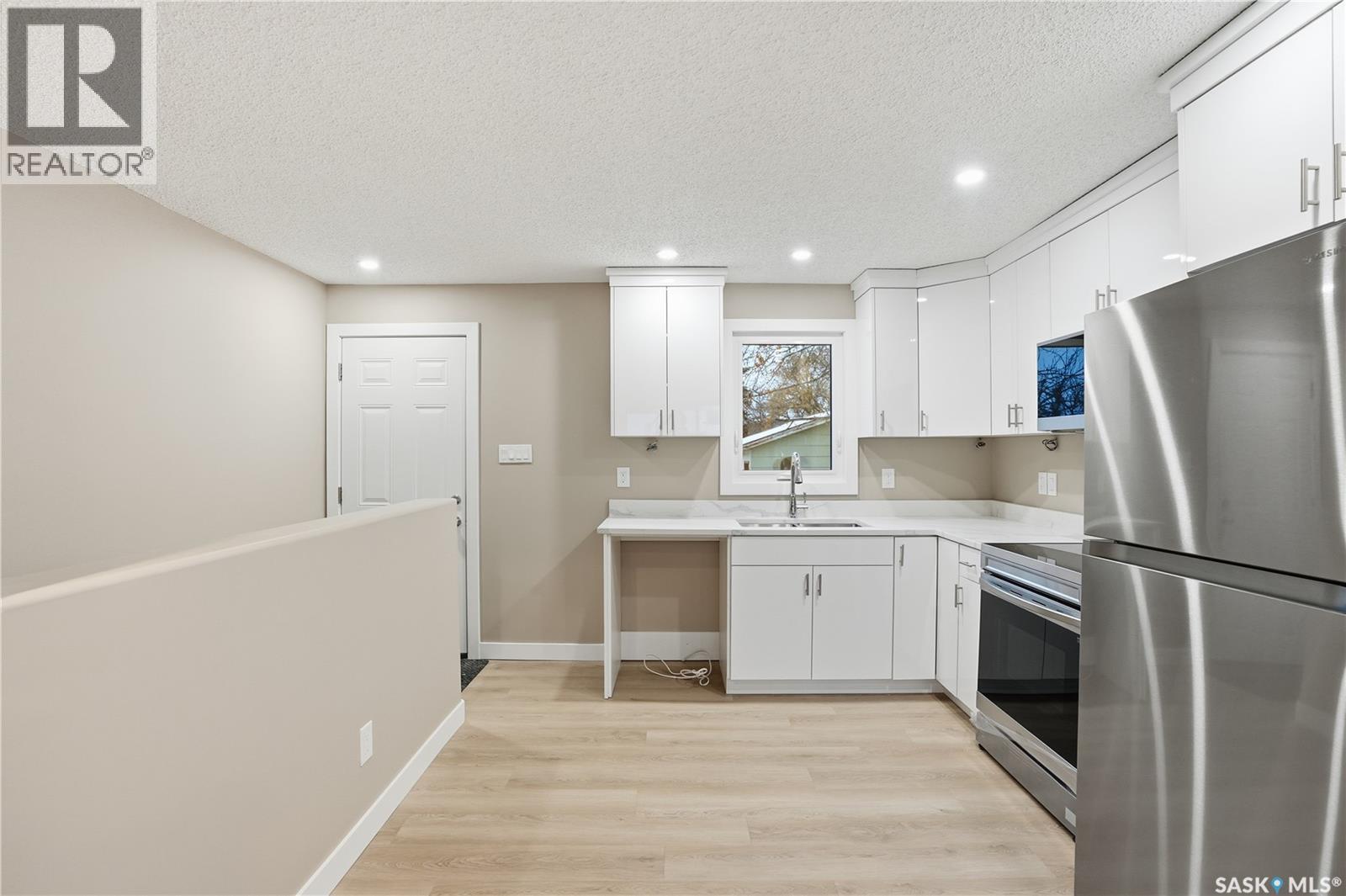 869 Macklem Drive, Saskatoon, Saskatchewan  S7L 4K1 - Photo 10 - SK026009